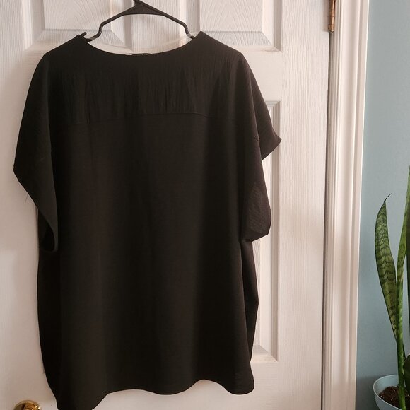 Reitmans Women's Cap Sleeve V-Neck Blouse, Black, Size 3X - Picture 2 of 5